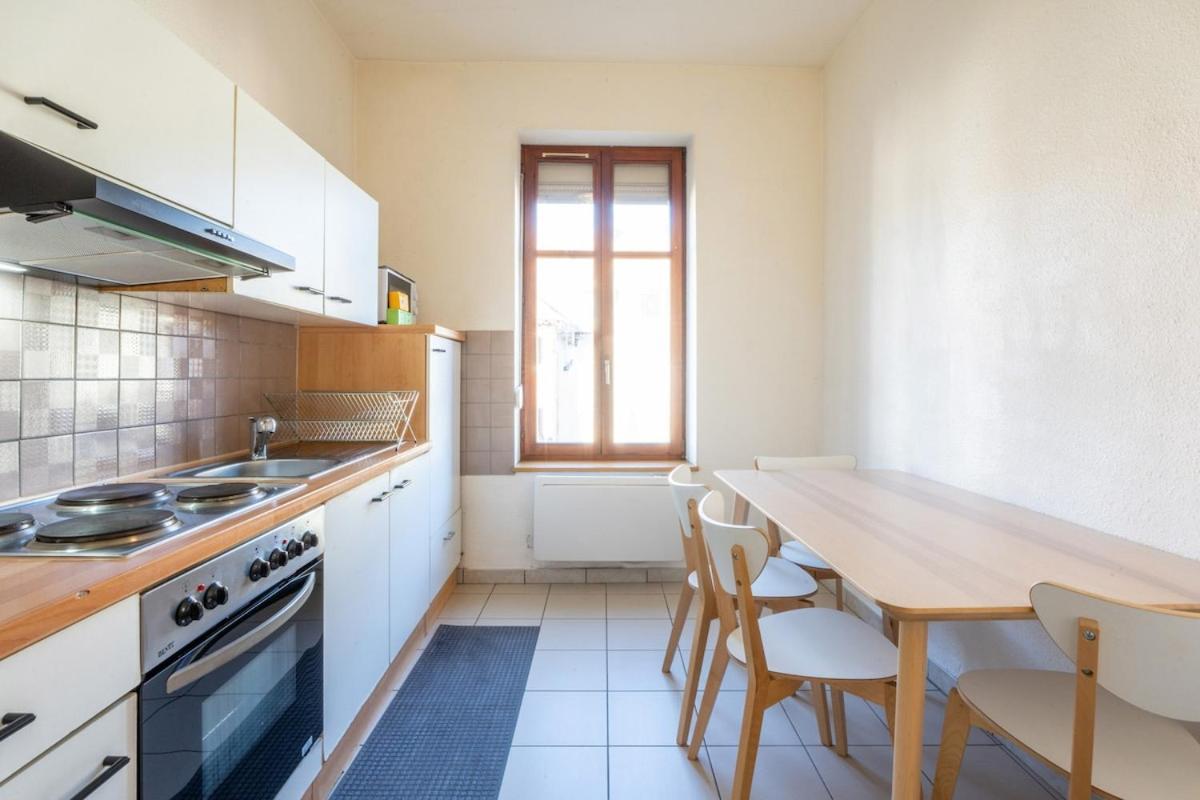 Appartement Super 6pers Stationnement Gratuit Centre